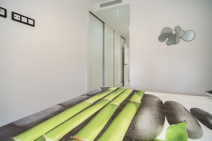 Image No.12-2 Bed Apartment for sale