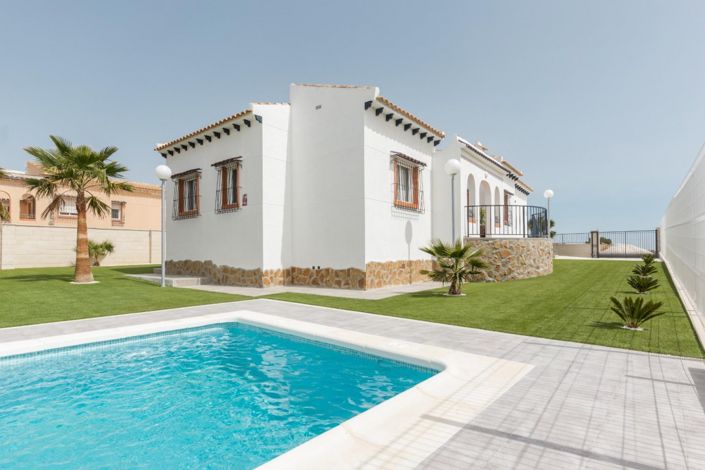 Image No.1-3 Bed Villa for sale