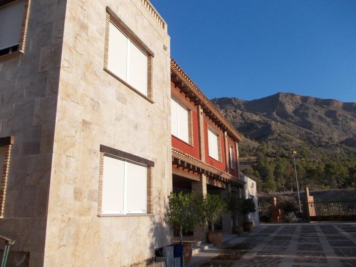 Image No.19-4 Bed Villa for sale