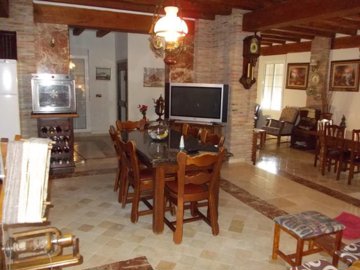 full146416364795717