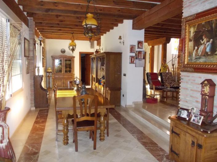 Image No.8-4 Bed Villa for sale