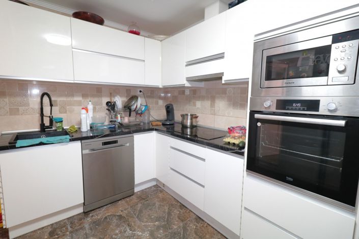 Image No.5-4 Bed Apartment for sale