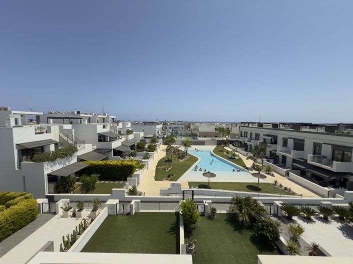 Image No.1-3 Bed Apartment for sale