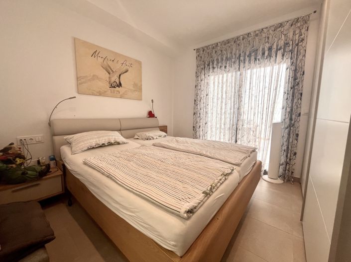 Image No.9-2 Bed Apartment for sale