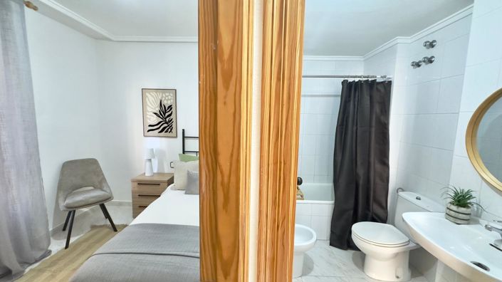 Image No.43-2 Bed Apartment for sale