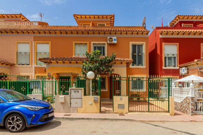 Image No.1-Maison de ville de 2 chambres à vendre à Torrevieja