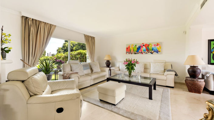 Image No.9-5 Bed Villa for sale