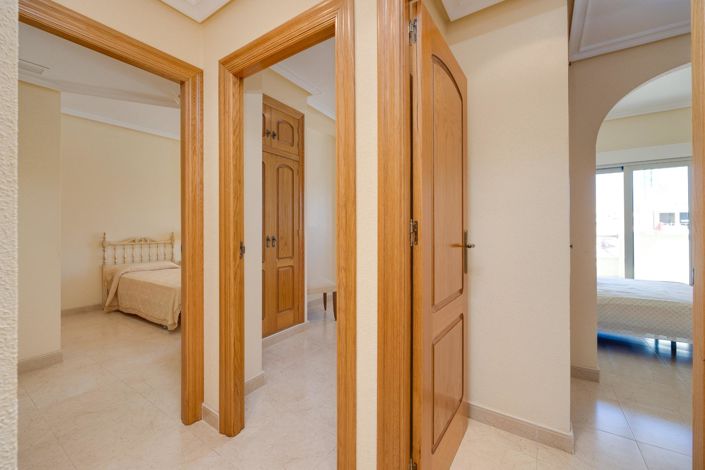 Image No.30-3 Bed Apartment for sale