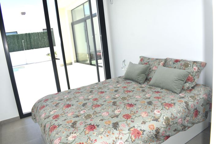 Image No.20-3 Bed Villa for sale