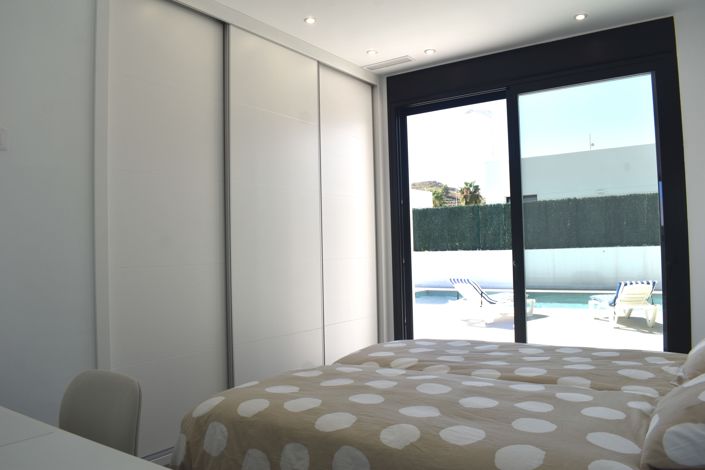 Image No.23-3 Bed Villa for sale