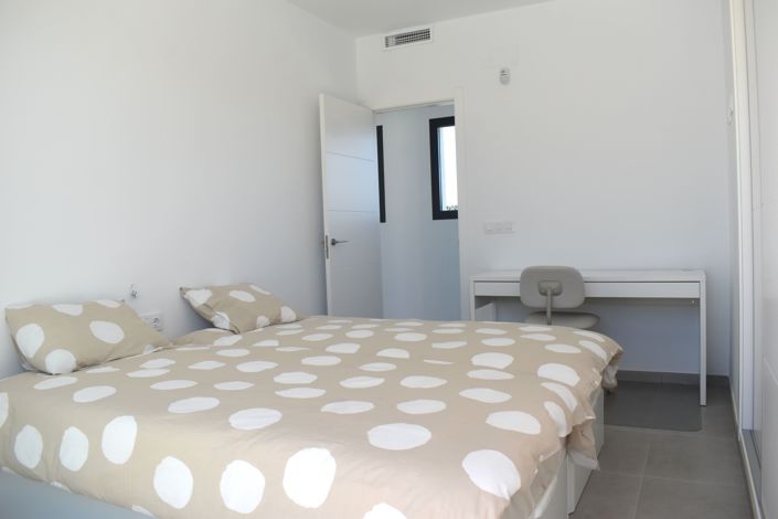 Image No.24-3 Bed Villa for sale