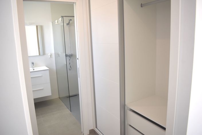 Image No.27-3 Bed Villa for sale