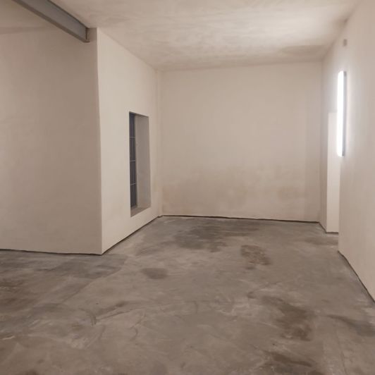 Image No.11-6 Bed Townhouse for sale