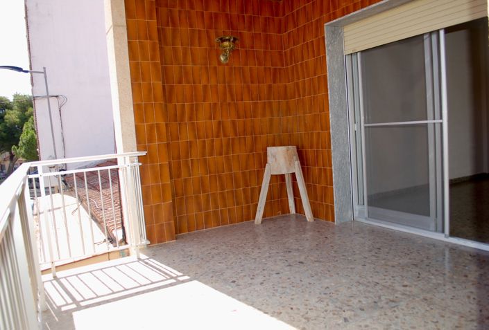 Image No.17-5 Bed Townhouse for sale
