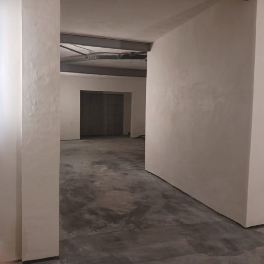 Image No.18-6 Bed Townhouse for sale