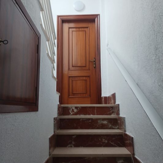 Image No.22-6 Bed Townhouse for sale