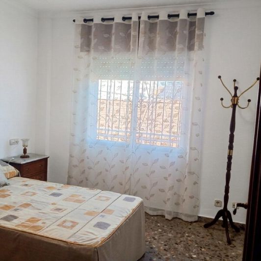 Image No.23-6 Bed Townhouse for sale