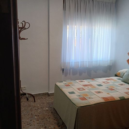 Image No.25-6 Bed Townhouse for sale