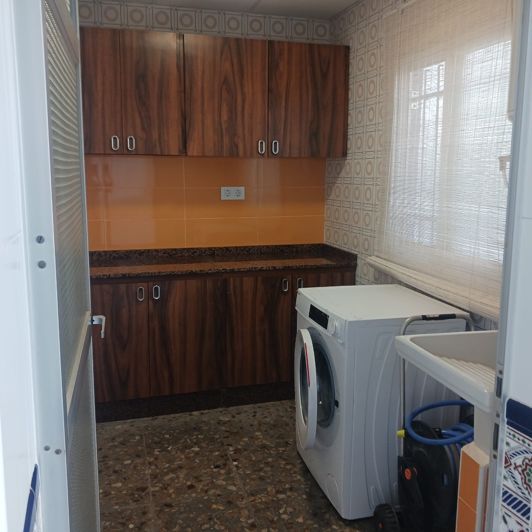 Image No.33-6 Bed Townhouse for sale