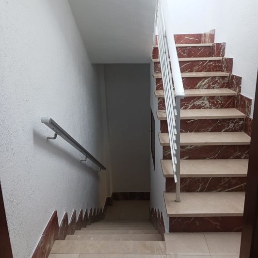 Image No.35-6 Bed Townhouse for sale