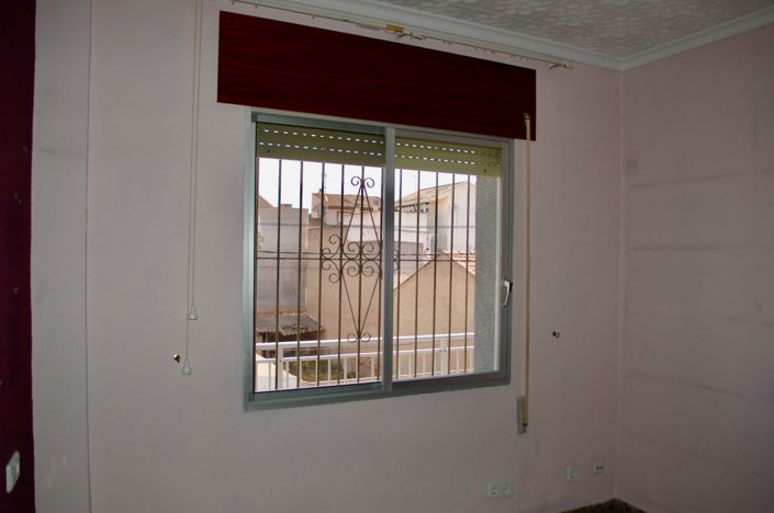 Image No.35-5 Bed Townhouse for sale