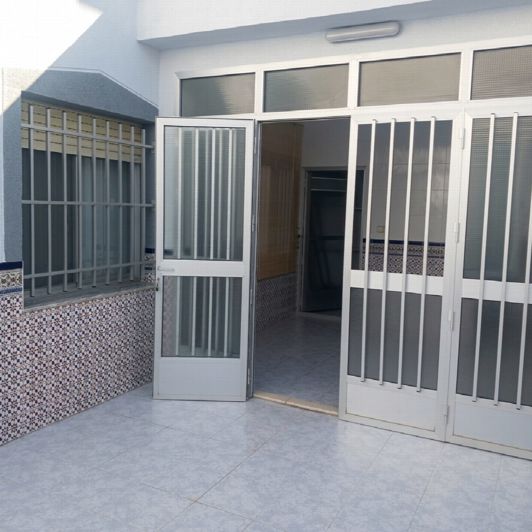 Image No.40-6 Bed Townhouse for sale