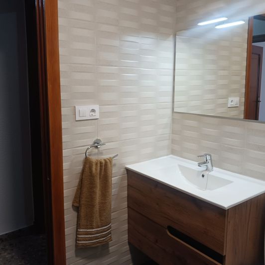 Image No.43-6 Bed Townhouse for sale