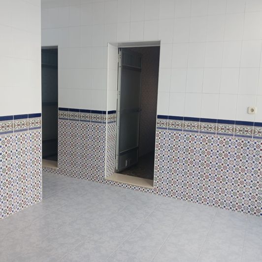 Image No.47-6 Bed Townhouse for sale