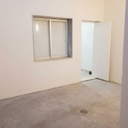 Image No.6-6 Bed Townhouse for sale