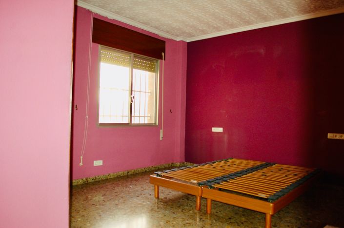 Image No.7-5 Bed Townhouse for sale