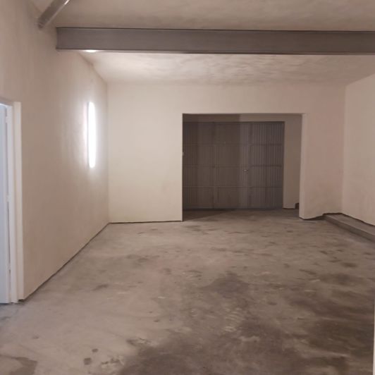 Image No.8-6 Bed Townhouse for sale