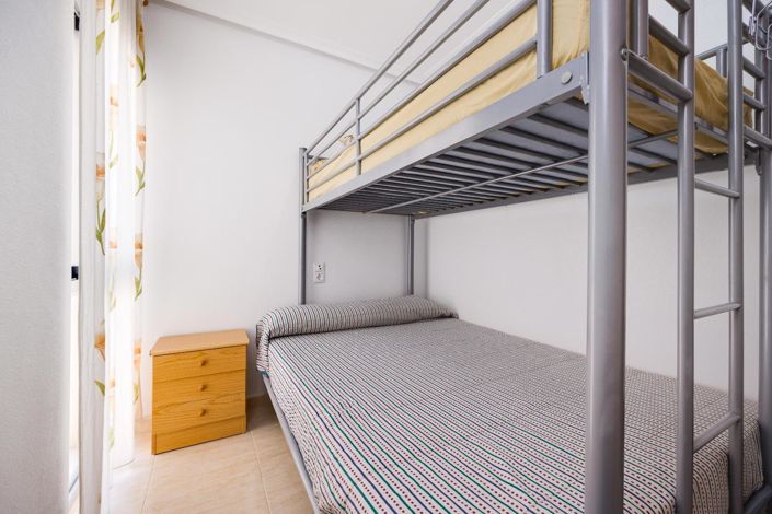 Image No.17-2 Bed Property for sale