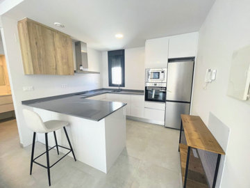 10-bb915d1cb19341576dcdc994b81ab9c5