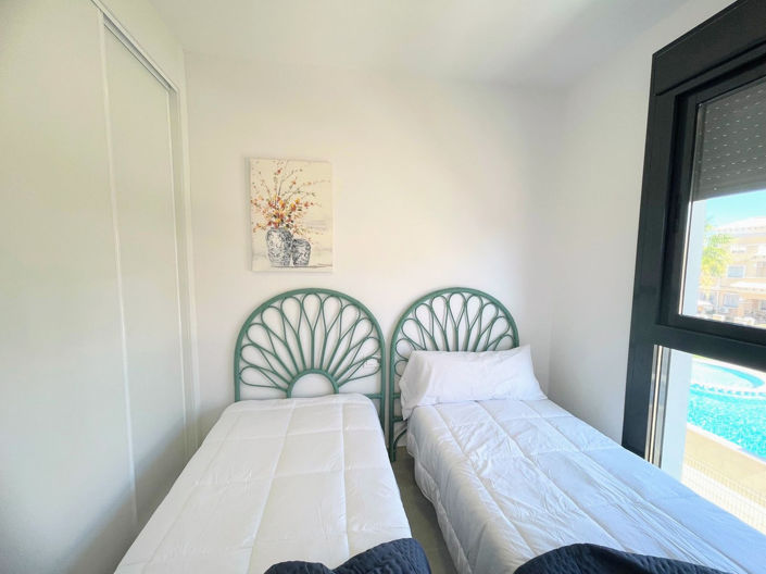 Image No.15-2 Bed Apartment for sale