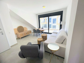 7-aa4cc561180b369757c0bb4af9886cd3