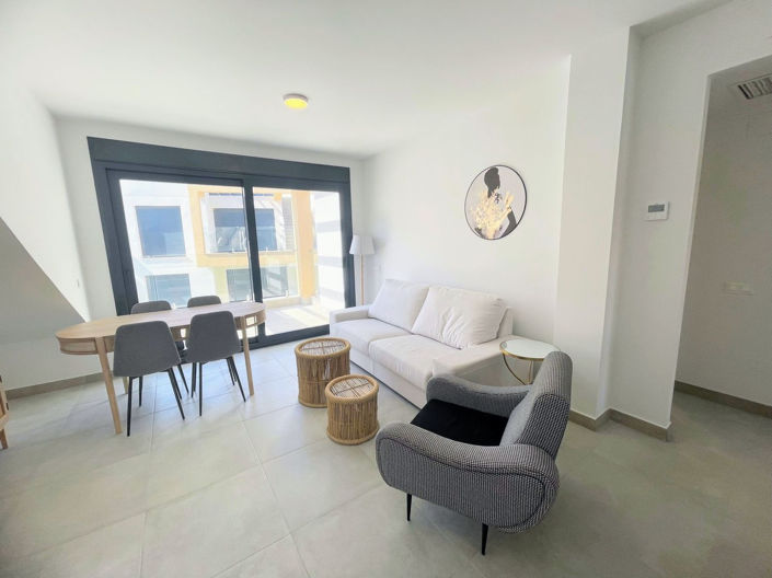 Image No.8-2 Bed Apartment for sale