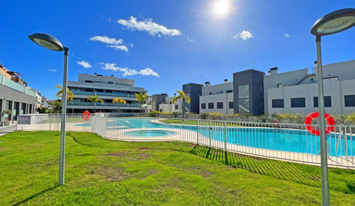 Image No.1-3 Bed Apartment for sale