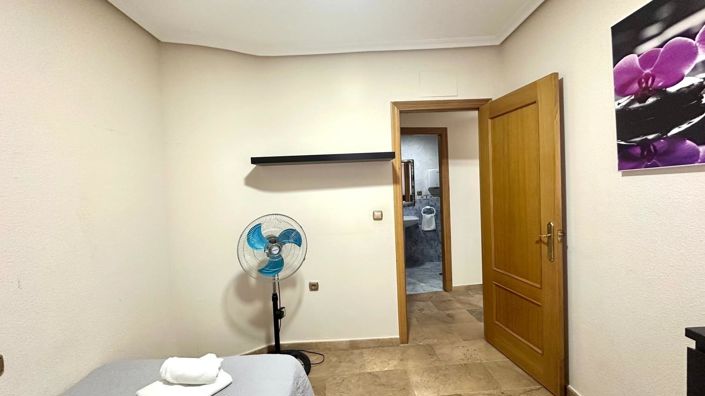 Image No.12-3 Bed Apartment for sale
