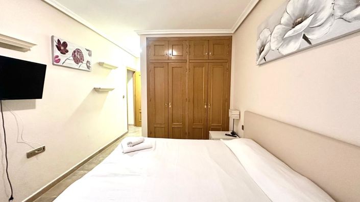 Image No.20-3 Bed Apartment for sale