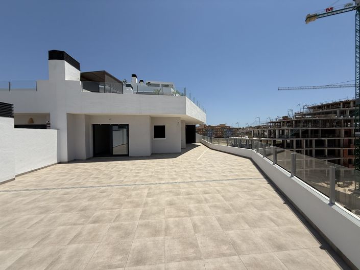 Image No.5-3 Bed Penthouse for sale