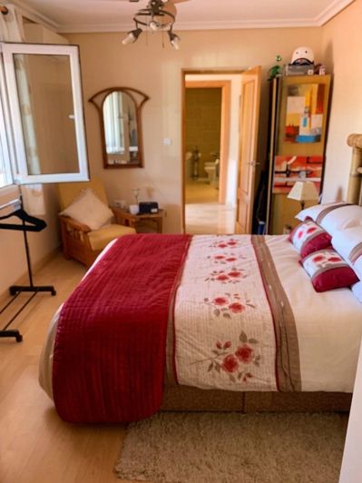 Image No.18-6 Bed Villa for sale