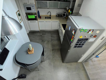 11-20939a0134ad724a8cb2a801094d15a4