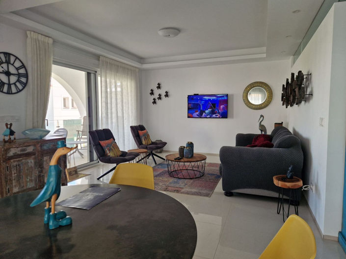 Image No.10-2 Bed Apartment for sale