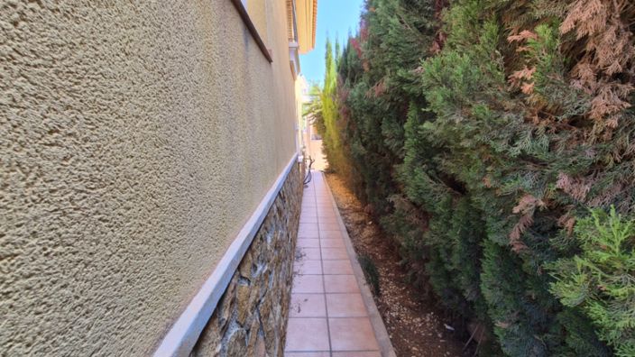 Image No.49-3 Bed Villa for sale