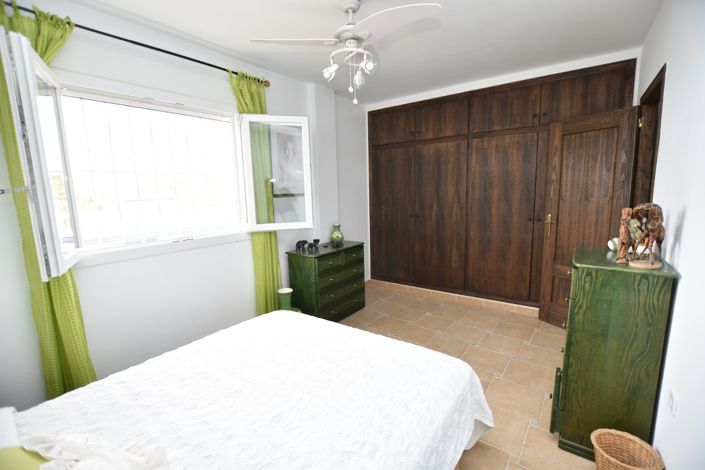 Image No.27-3 Bed Villa for sale