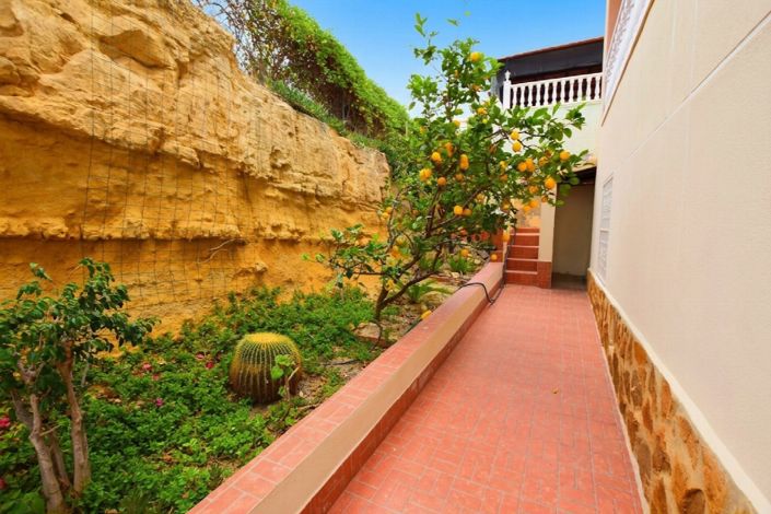 Image No.47-3 Bed Villa for sale