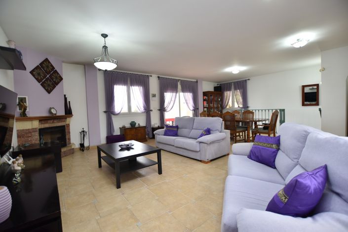 Image No.8-3 Bed Villa for sale