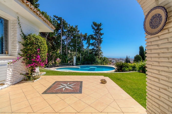 Image No.12-6 Bed Villa for sale