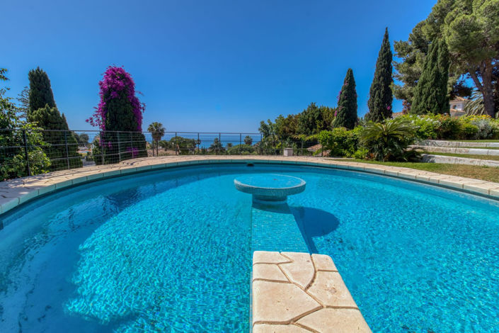 Image No.2-6 Bed Villa for sale