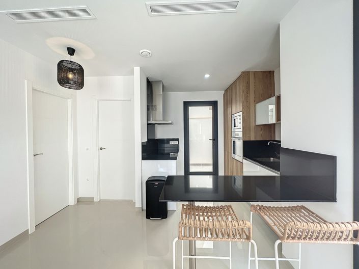 Image No.6-3 Bed Property for sale